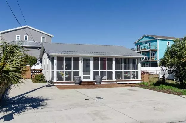 (k144) 104 Myrtle Avenue, Kure Beach, Nc 28449 Apartment for rent in Kure Beach, NC