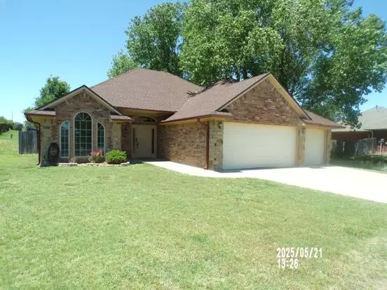 27 NE Summerwood Dr Apartment for rent in Elgin, OK