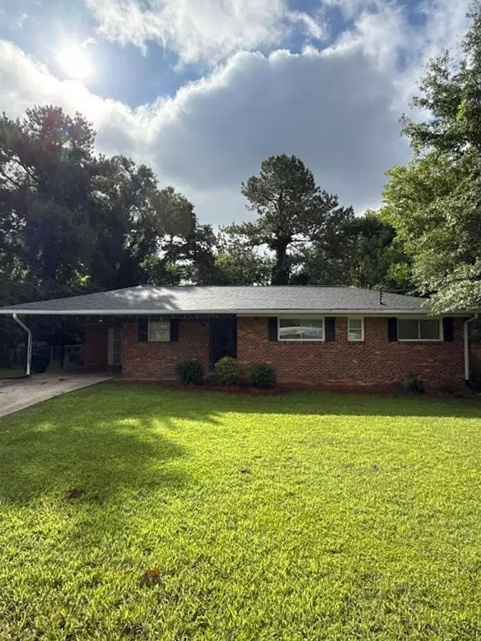 Charming 3-bedroom Home In Decatur – Minutes From I-285! House for rent in Decatur, GA