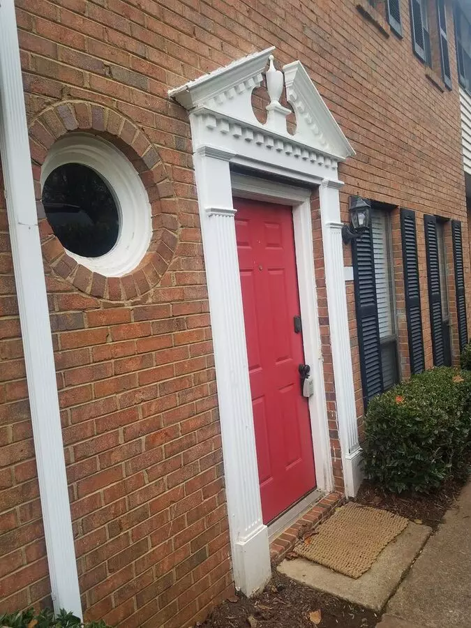 2 Bed 2.5 Bath In Alpharetta! House for rent in Alpharetta, GA