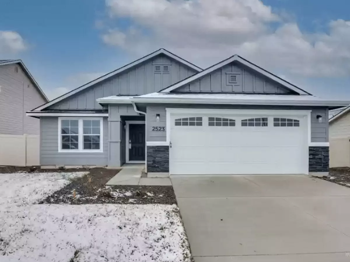 2523 E Moon Eye Dr House for rent in Kuna, ID