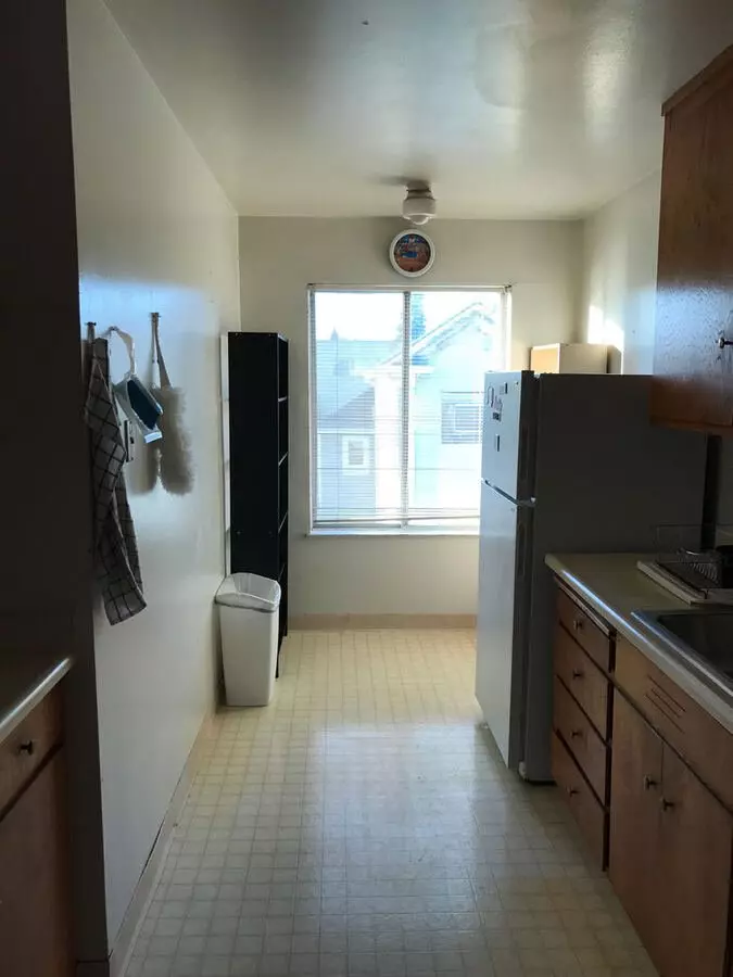 2 of 4 Roosevelt Apartment for rent in Berkeley, CA