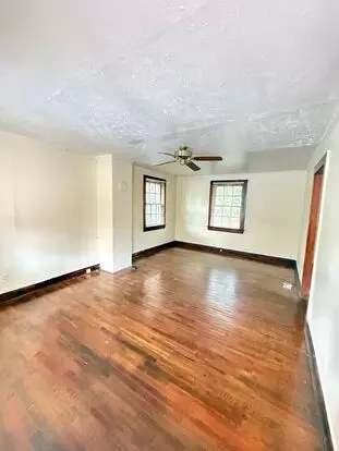 Downstairs Duplex 1 Bedroom, 1 Bath – Available Now | Downtown Chapel Hill Apartment for rent in Chapel Hill, NC