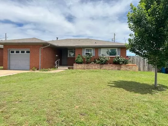Harwood Floors - Granite Countertops - Midwest City Schools Apartment for rent in Midwest City, OK