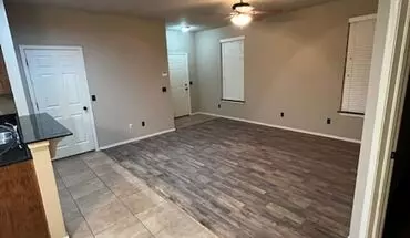 5 of 26 Updated Duplex - Yukon Schools - Close To Lake Overholser - Corner Lot House for rent in Yukon, OK
