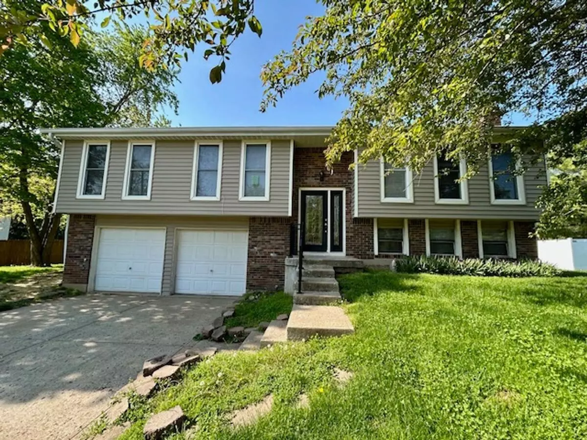 Welcome Home To This Beautifully Maintained Tri-level Gem! House for rent in Greenwood, IN