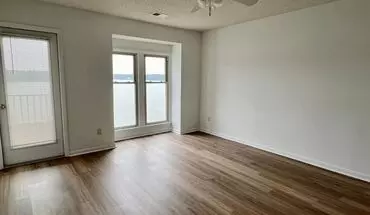 5 of 18 Beautiful Waterfront Condo On Lake Wylie! Apartment for rent in Charlotte, NC