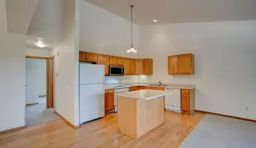 3 of 45 Woodridge Estates Townhomes Apartment for rent in Coralville, IA