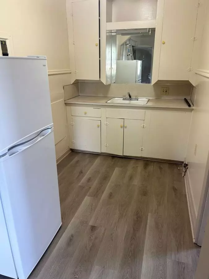 328 Pine Ave Apartment for rent in Owatonna, MN