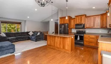 3 of 18 Modern 4br Home With Fenced Yard + Garage – Pets Ok! House for rent in St Paul Park, MN