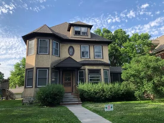 1863 Marshall Ave Apartment for rent in St Paul, MN