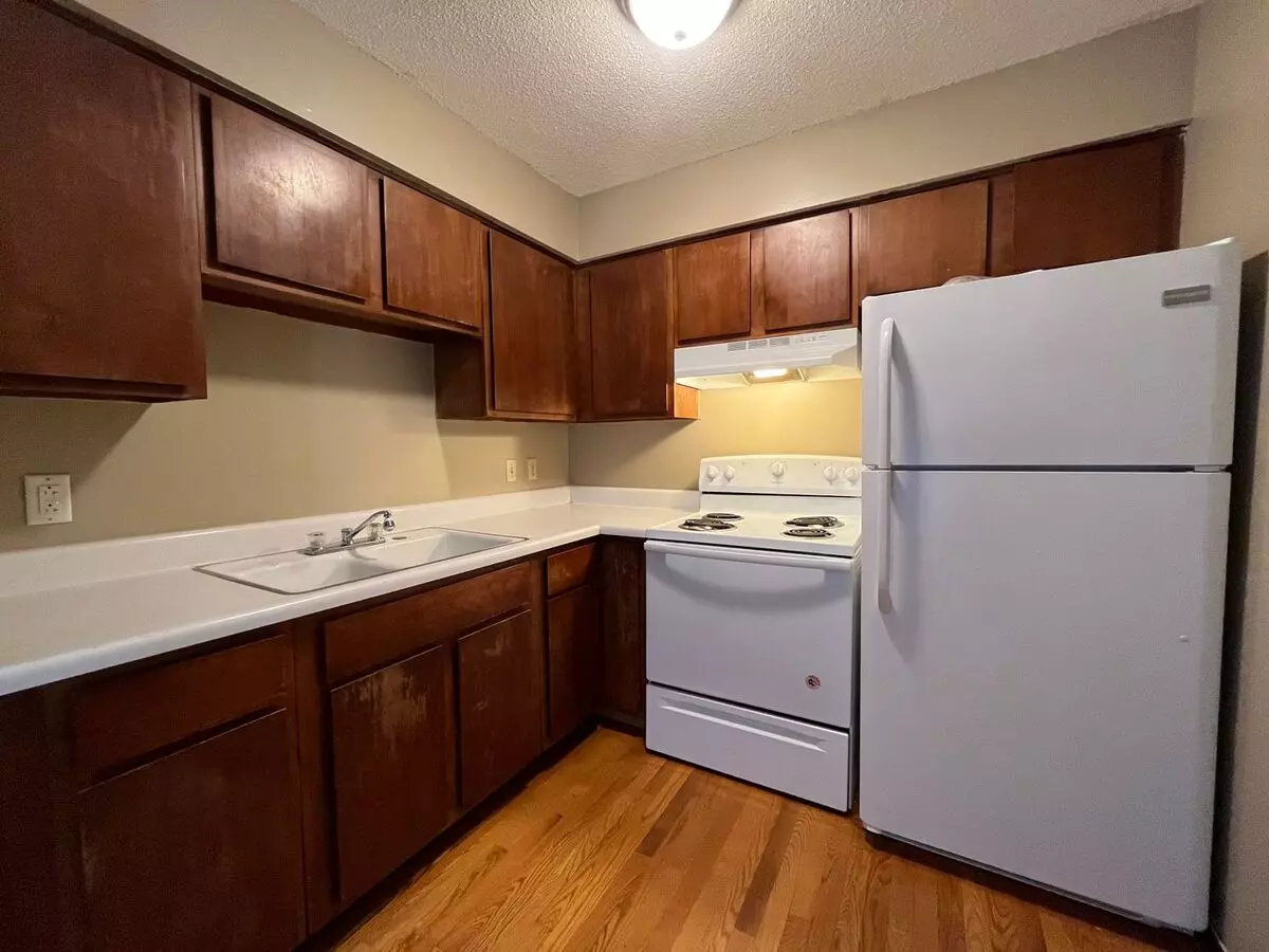 795 E 6th St Apartment for rent in St Paul, MN