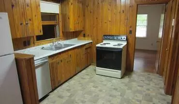 3 of 13 Large Home On Gornto Road! House for rent in Valdosta, GA