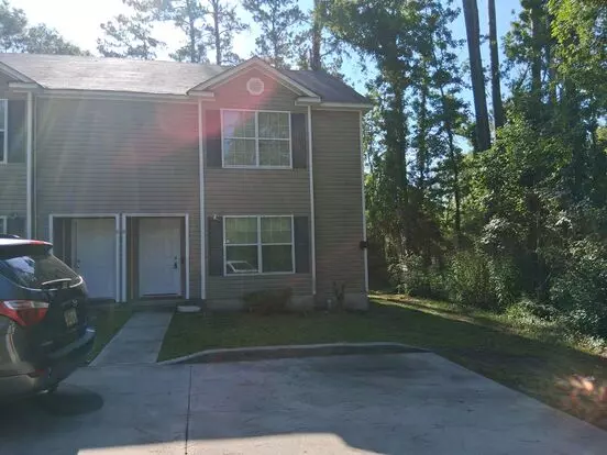 895 Greenwood Dr Apartment for rent in Valdosta, GA