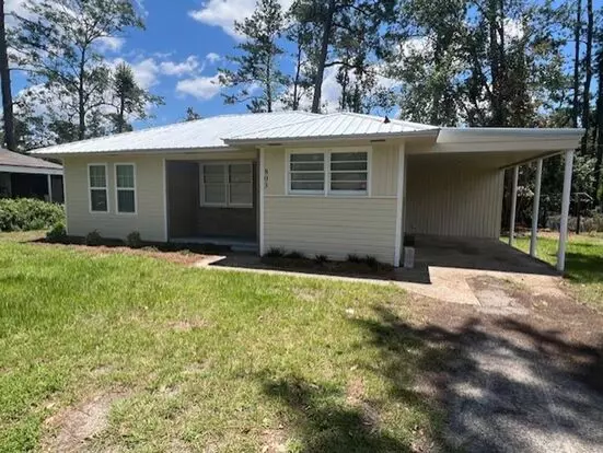 2 Bedroom House - Walk To Vsu! Apartment for rent in Valdosta, GA