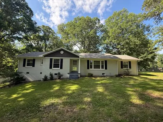 Beautifully Updated, White-painted Brick Home! Apartment for rent in Dickson, TN Beautifully Updated, White-painted Brick Home! Apartment for rent in Dickson, TN