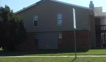 3 of 36 1904 Dover Apartment for rent in Norman, OK