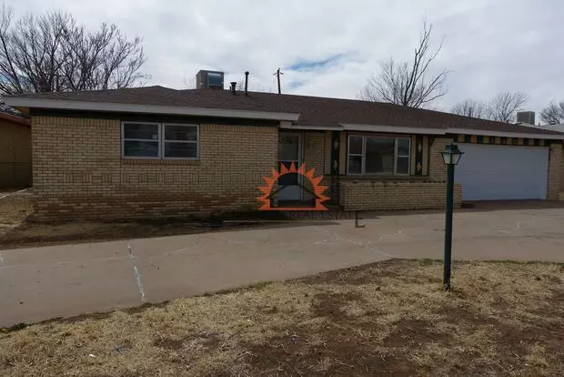 Spacious 3 Bedrooms 2 Bath Family Home. Apartment for rent in Clovis, NM