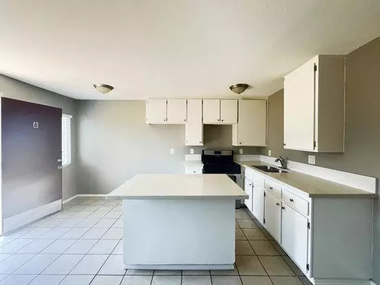 Rv T 3761 Apartment for rent in Riverside, CA