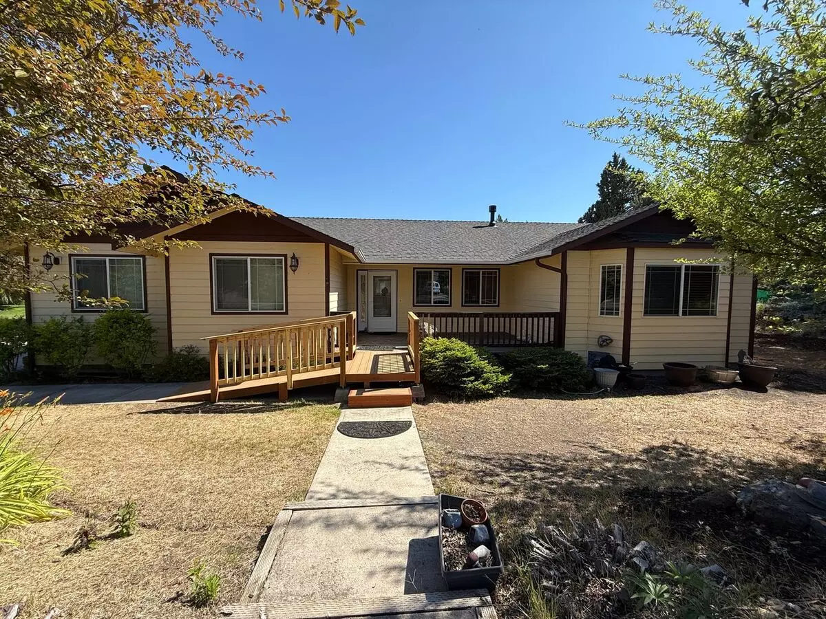 Check Out This Beautiful Home In Boyd Acres!!! House for rent in Bend, OR