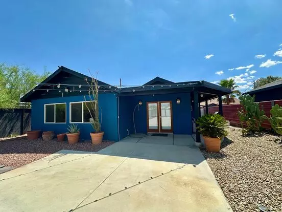 Available Now!! 3 Bedroom 3 Bathroom Home In Joshua Tree! Apartment for rent in Joshua Tree, CA