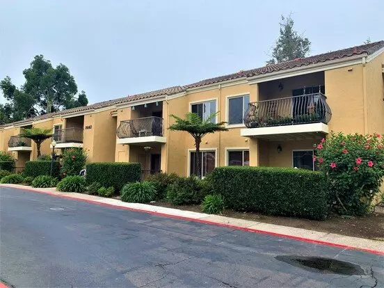 8440 Via Mallorca #122 Apartment for rent in La Jolla, CA