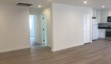 5 of 16 1451-1451 1/2 A & B Hornblend St Apartment for rent in San Diego, CA