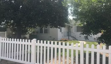 3 of 16 1451-1451 1/2 A & B Hornblend St Apartment for rent in San Diego, CA
