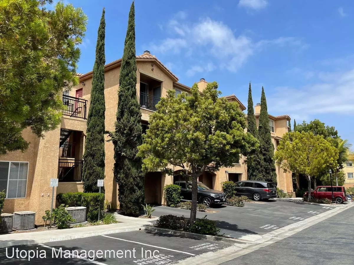 Dual-master Upgraded Condo In Desirable Carmel Pointe Community! House for rent in San Diego, CA