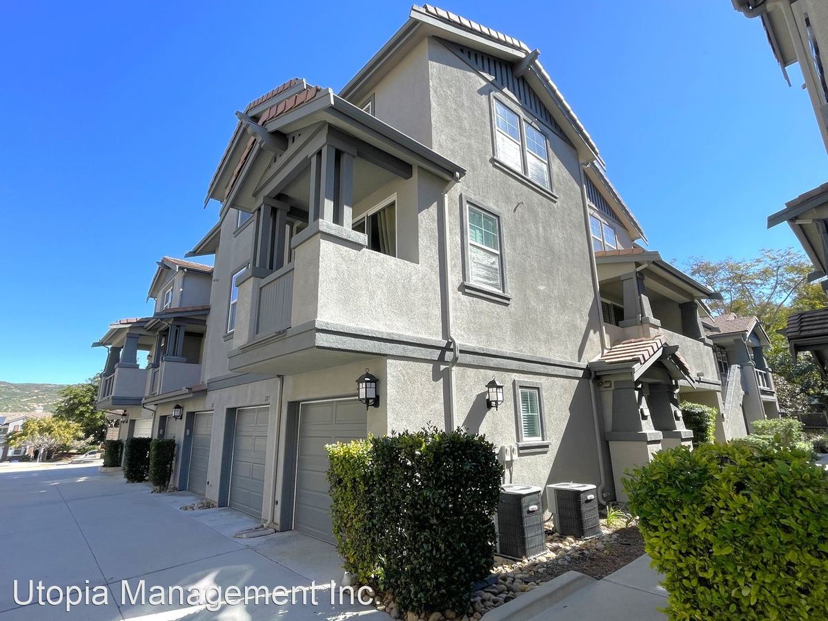 16957 Laurel Hill Ln Unit 204 San Diego, CA House for Rent