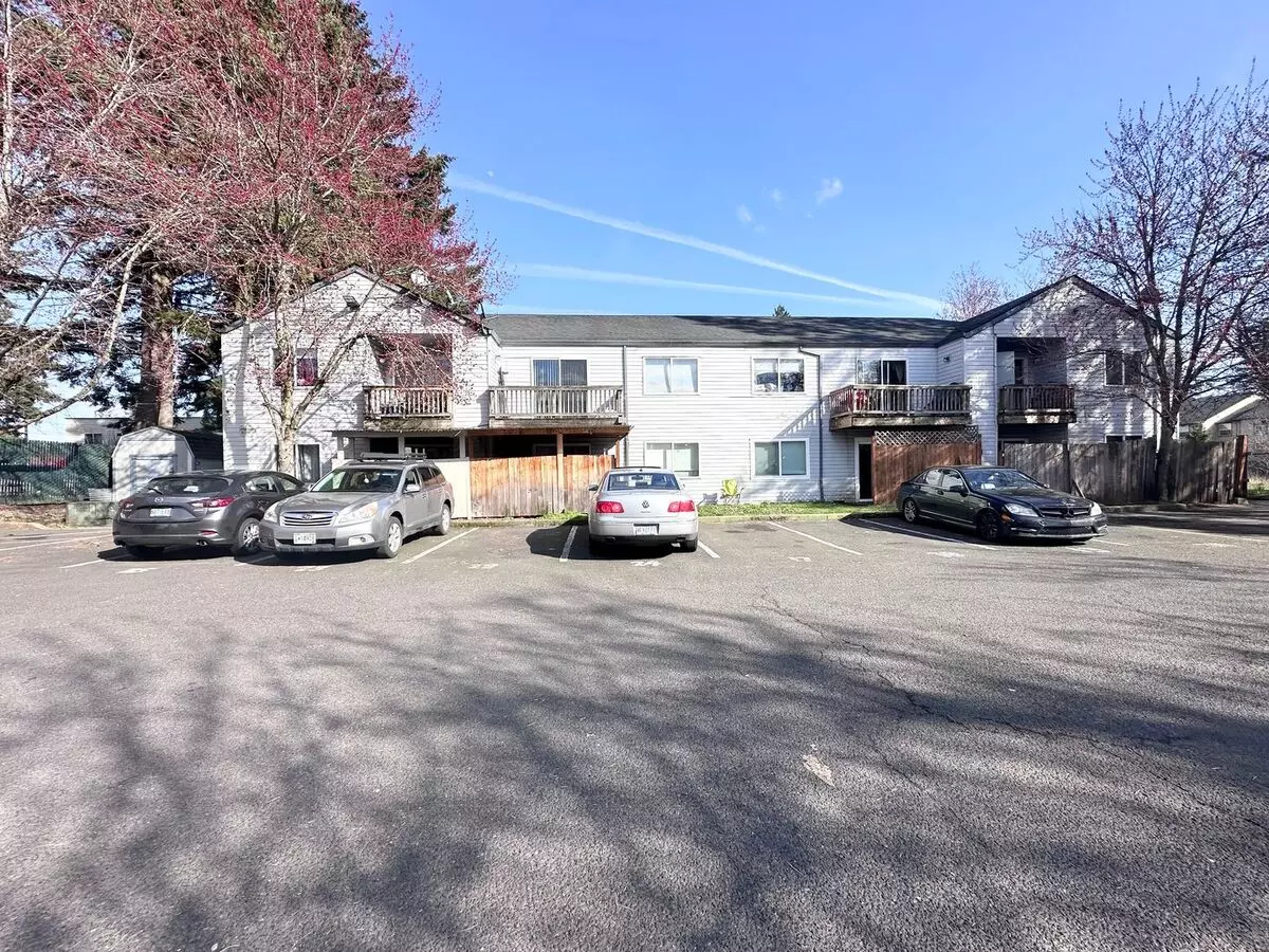 2 Bedroom 1 Bath With Utilities Included! Apartment for rent in Portland, OR