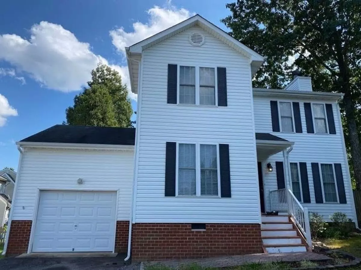 Luxurious 3 Bed, 2.5 Bath Transitional With Attached 1 Car Garage In The Heart Of Midlothian House for rent in Midlothian, VA