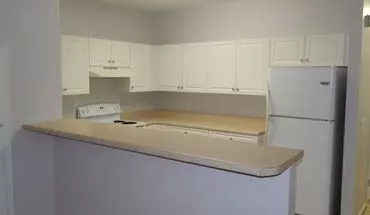 3 of 12 Wilshire Townhouse House for rent in Wilmington, NC