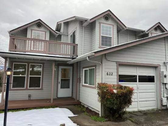 620-622 Scenic Dr Apartment for rent in Ashland, OR