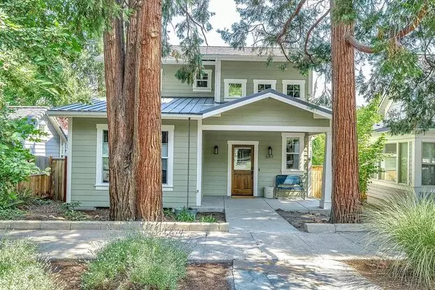 647 653 B St Apartment for rent in Ashland, OR