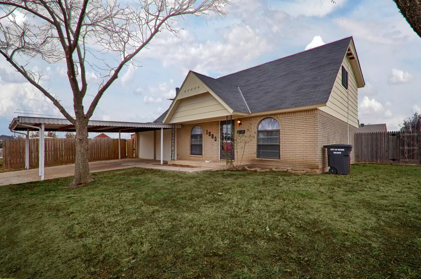 Updated 4 Bedroom - 2 Bathroom In Moore! House for rent in Moore, OK