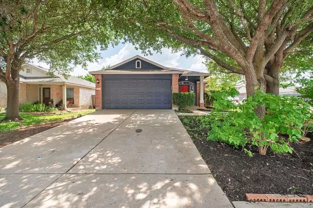 3 Bedroom, 2 Bath Home W/ Lively Landscaping In Pflugerville! Apartment for rent in Pflugerville, TX
