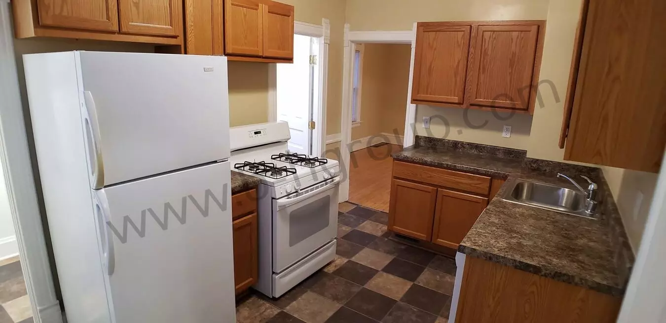 5719 16th Ave Apartment for rent in Kenosha, WI