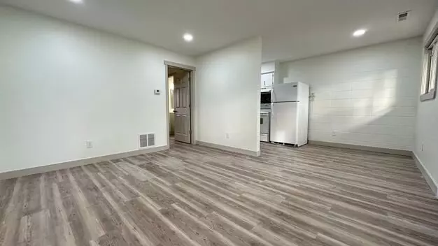 326 W Kenwood Dr Apartment for rent in Bloomington, IN 326 W Kenwood Dr Apartment for rent in Bloomington, IN