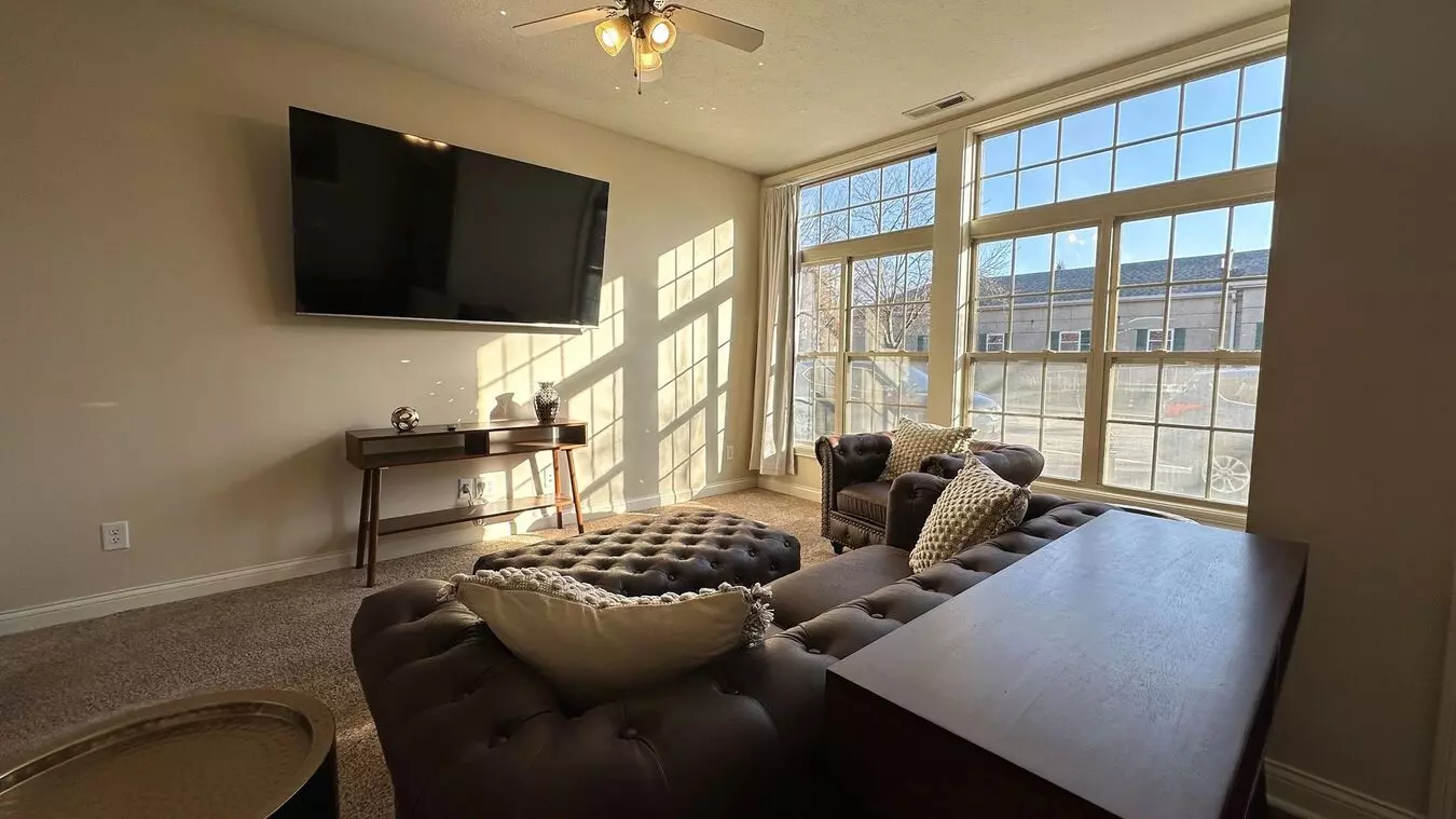 Amazing Location - Downtown Modern Living: 4 Bed 4 Bath! House for rent in Bloomington, IN