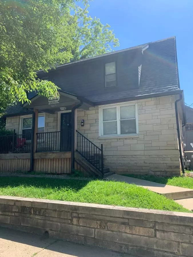 ***available August 2027*** Large 5 Bed 3.5 Bath House Downtown House for rent in Bloomington, IN