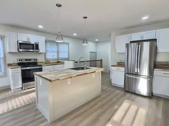 1215 N Washington St Apartment for rent in Bloomington, IN