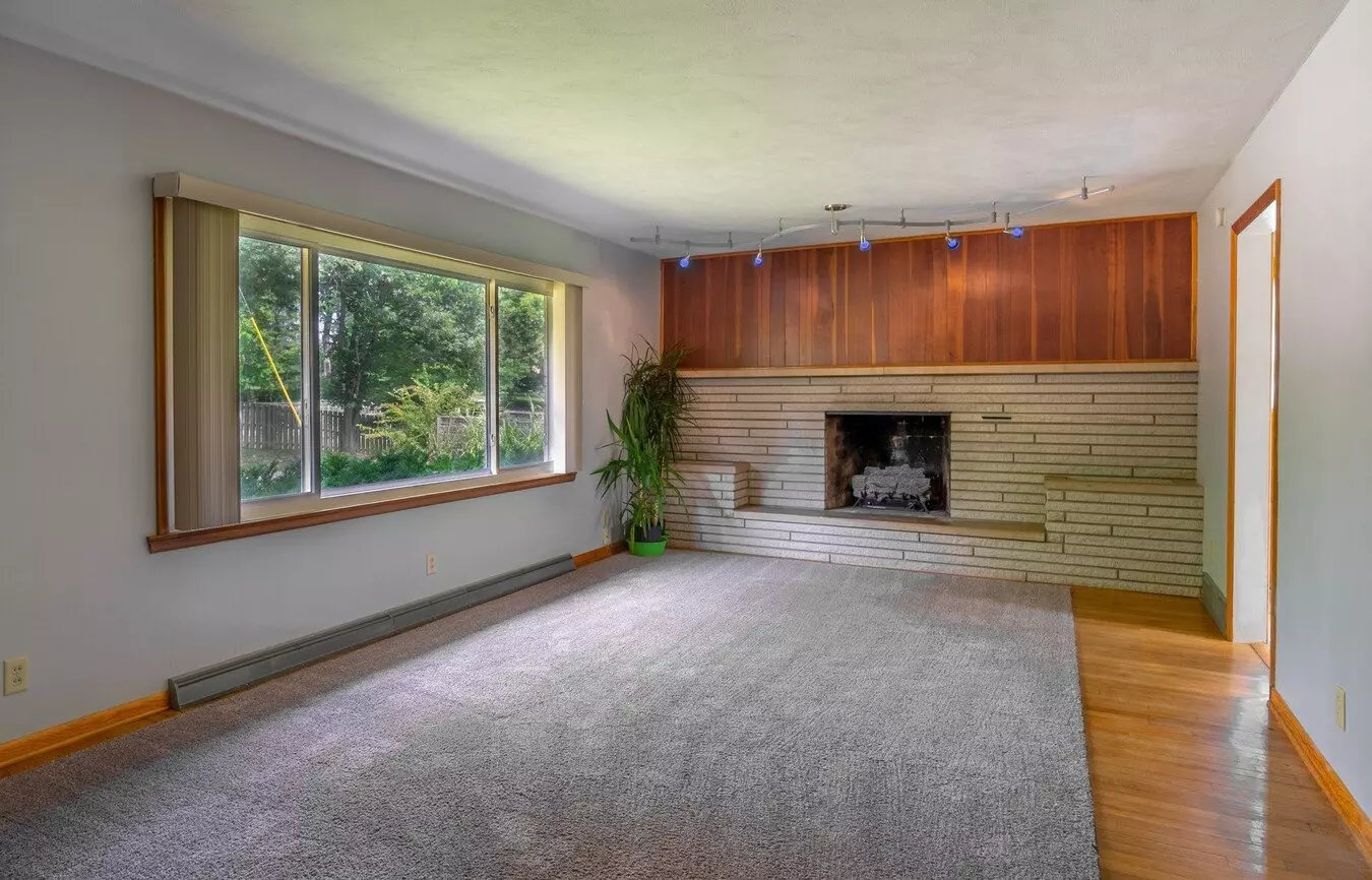 Beautiful 3 Bed, 2 Bath Home House for rent in Bloomington, IN