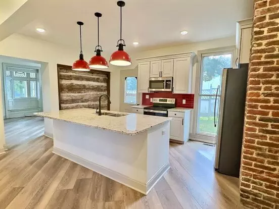 **august 2027** Huge 8 Bed 6 Bath !! Fully Remodeled!! Apartment for rent in Bloomington, IN