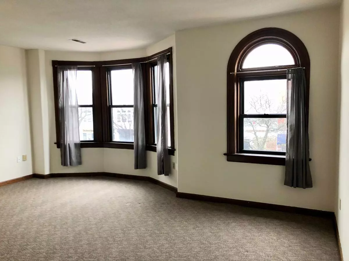 489 Main St Apartment for rent in Middletown, CT