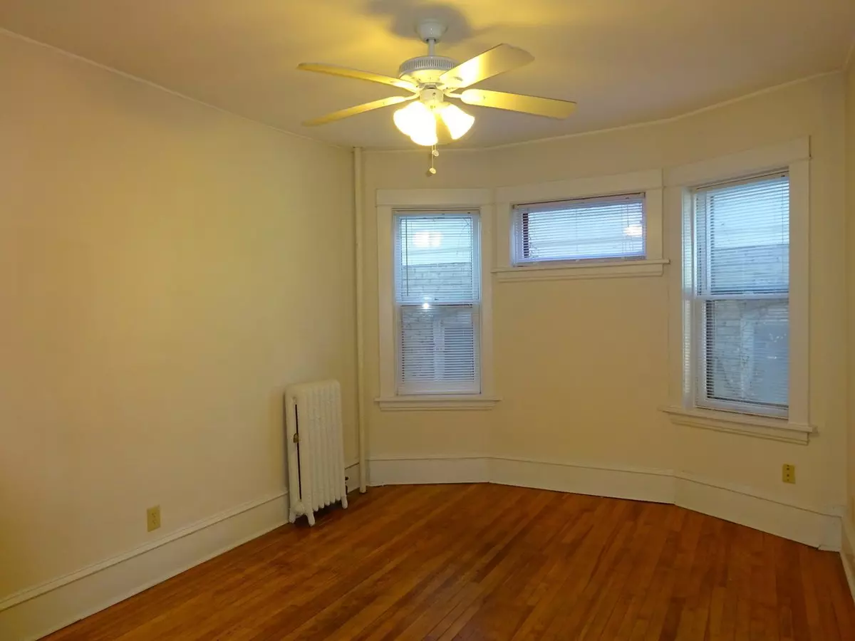14 - 1915 First Apartment for rent in Minneapolis, MN