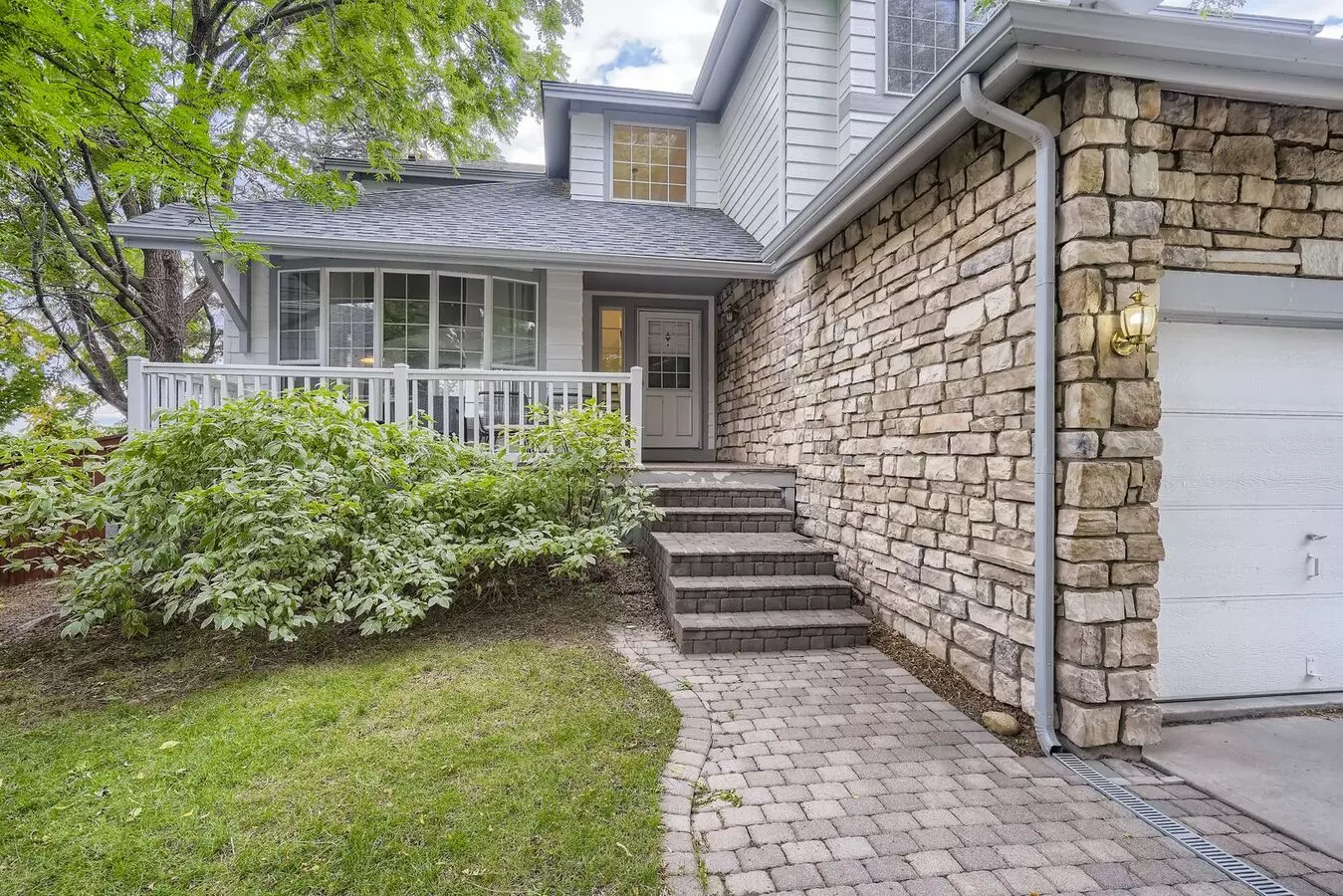 Beautiful Waneka Landing 5 Bed/4 Bath Home! Available August 6! House for rent in Lafayette, CO