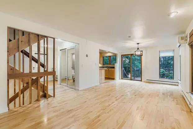 Beautiful 4-bedroom Home With Mountain Views In The Heart Of Boulder-available Now! Apartment for rent in Boulder, CO