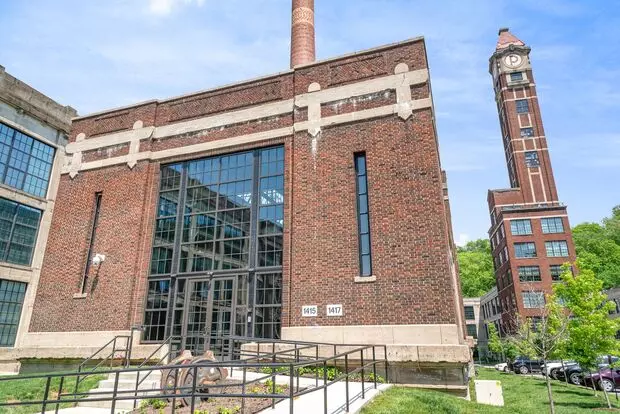Swanky, Funky, Groovy, Loft Space Cincinnati, Ohio Apartment for rent in Maineville, OH