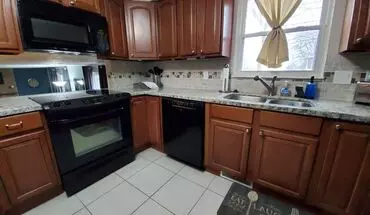 4 of 16 Furnished Family Home With Large Fenced Backyard House for rent in Hamilton, OH